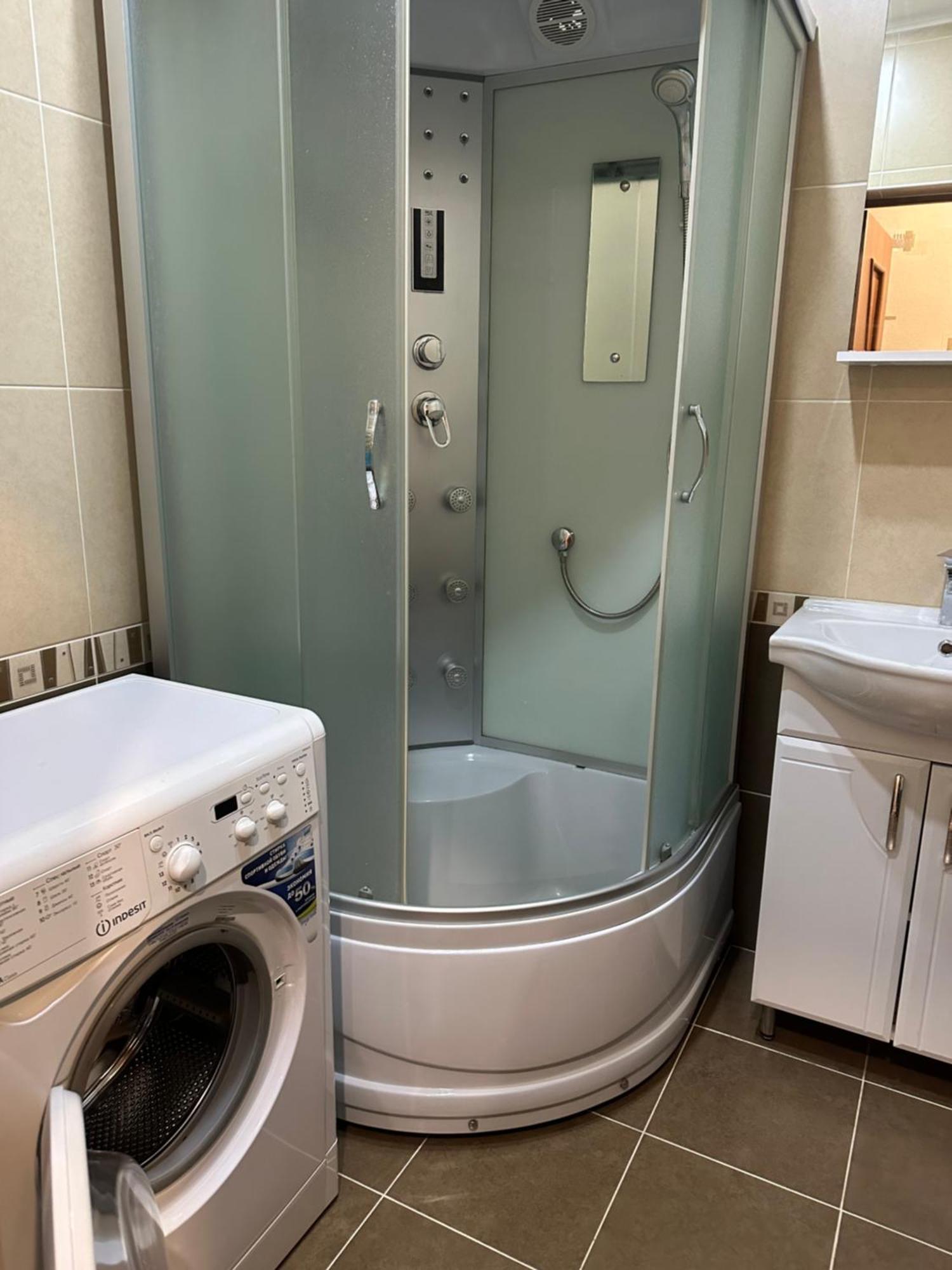 Апартаменты Cosy flat in the city center Бишкек Экстерьер фото