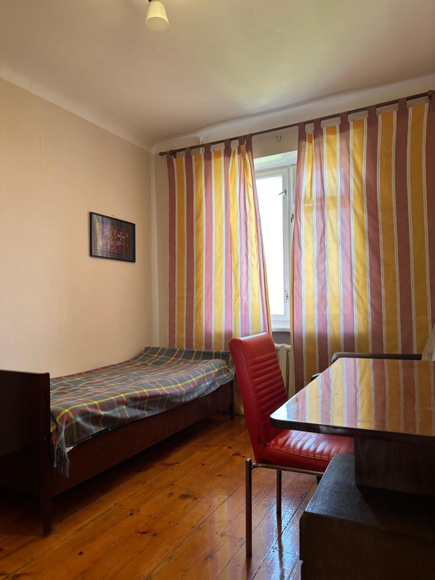 Апартаменты Cosy flat in the city center Бишкек Экстерьер фото